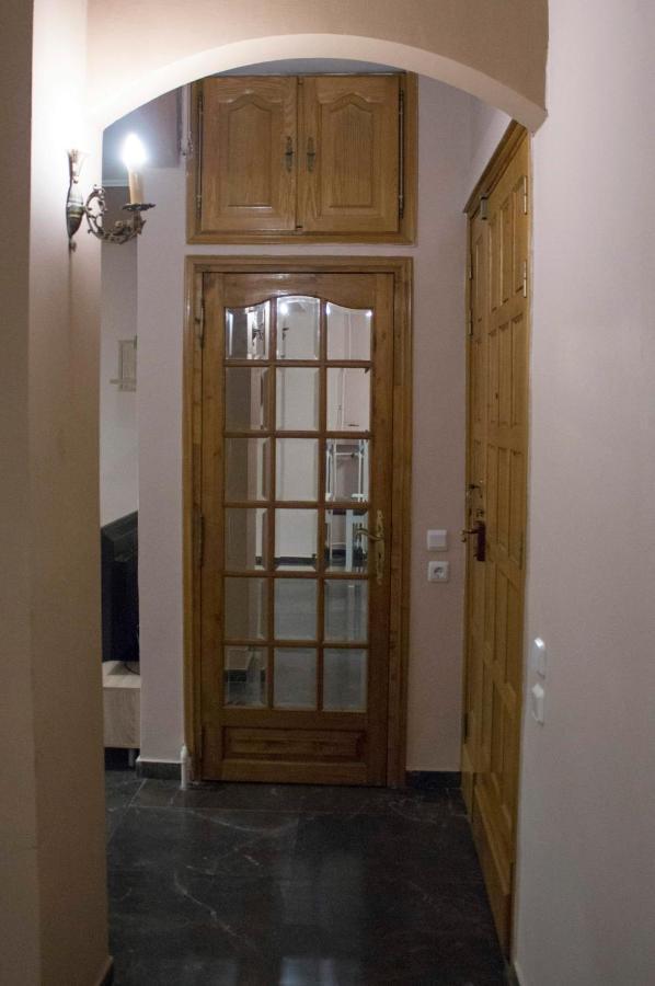 Downtown Across National Archaeological Museum Apartment Atena Exterior foto