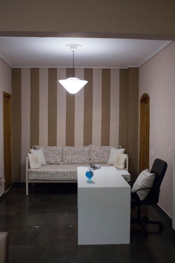Downtown Across National Archaeological Museum Apartment Atena Exterior foto